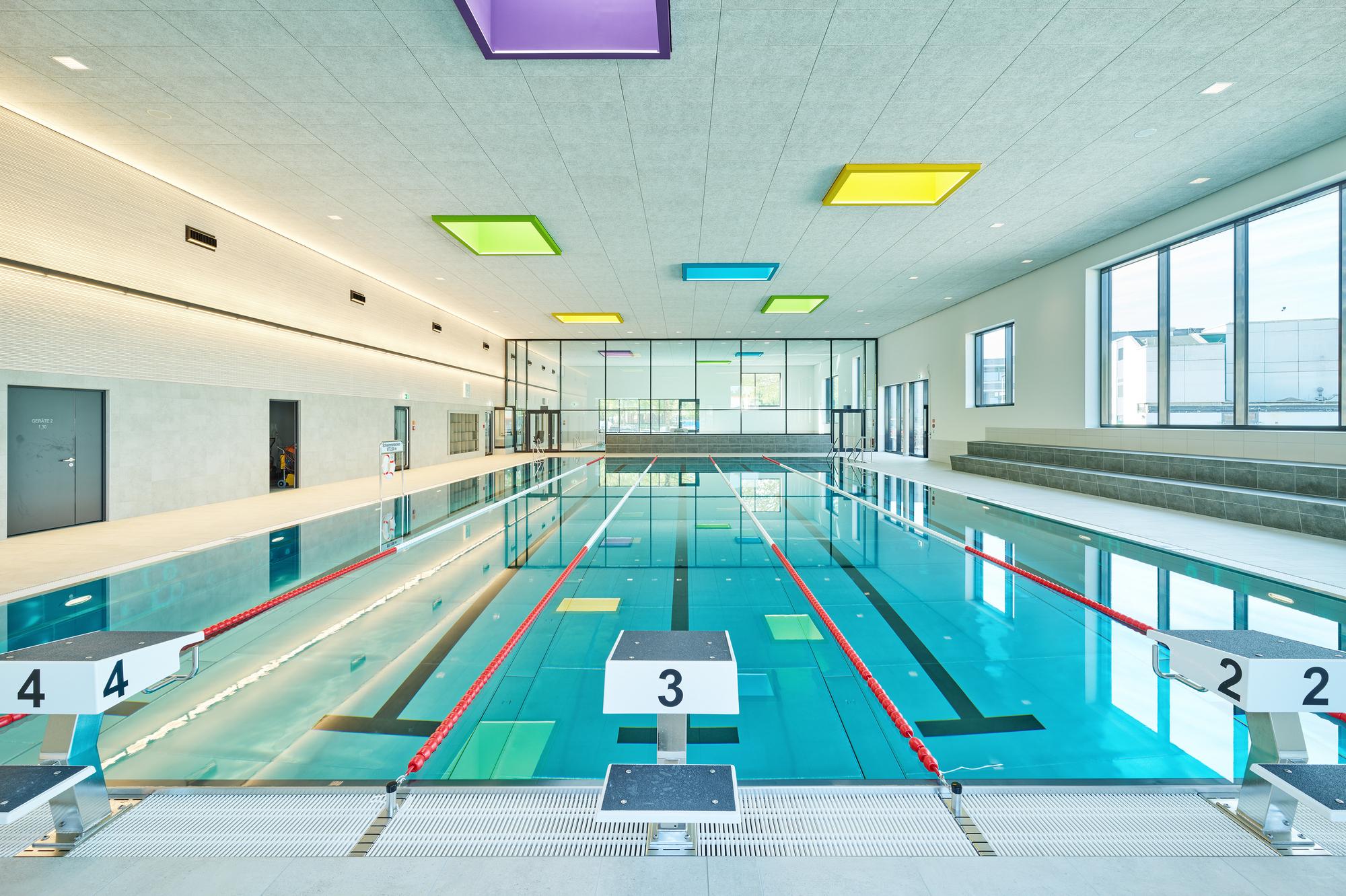 Sportbecken Sportbecken